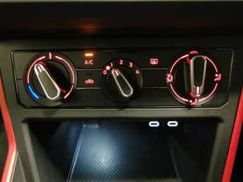 Volkswagen Polo 2.0 TSI GTI DSG (207 ps) - AMBIENT INTERIOR LIGHTING - AUTO HEAD