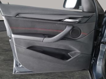 BMW X1 2.0 20i Sport DCT sDrive (192 ps) - PERFORMANCE CONTROL - DAB - 