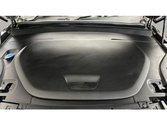 Volvo XC40 Recharge 69kWh Plus (231 ps) - BLIND SPOT ASSIST - BLUETOOTH