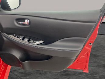 Nissan Leaf 40kWh N-Connecta (150 ps) - HEAT PACK - INTELLIGENT LANE INTERVE