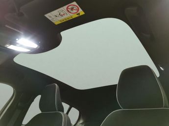 Volvo C40 Recharge 69kWh Plus (231 ps) - LED - NAV - HEATED STEERING