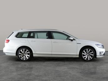 Volkswagen Passat 1.4 TSI GTE Advance Plug-in DSG (218 ps) - PAN ROOF - PRO NAV
