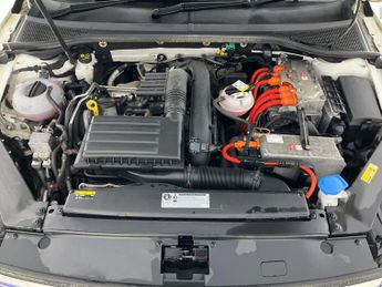Volkswagen Passat 1.4 TSI GTE Advance Plug-in DSG (218 ps) - PAN ROOF - PRO NAV