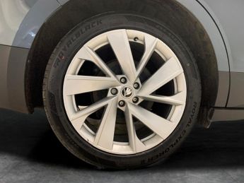 Skoda Enyaq 82kWh 80 (204 ps) - BLUETOOTH - 19IN ALLOYS - CLIMATE CONTROL