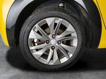 Peugeot E-208 50kWh Allure (136 ps) - SPEED LIMIT RECOG - DRIVING MODES - HALF