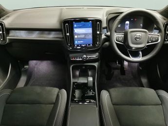Volvo C40 Recharge 69kWh Plus (231 ps) - LED - NAV - HEATED STEERING