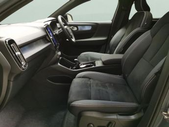 Volvo C40 Recharge 69kWh Plus (231 ps) - LED - NAV - HEATED STEERING