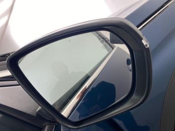 Peugeot 3008 1.6 13.2kWh GT Plug-in e-EAT (225 ps) - BLIND SPOT ASSIST - LANE