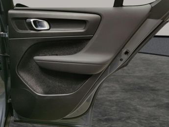 Volvo C40 Recharge 69kWh Plus (231 ps) - LED - NAV - HEATED STEERING