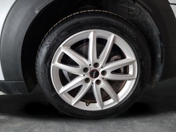 Mini Countryman 1.5 10kWh Cooper SE Sport Plug-in ALL4 (224 ps) - CARPLAY - NAV