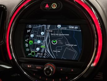 Mini Countryman 1.5 10kWh Cooper SE Sport Plug-in ALL4 (224 ps) - CARPLAY - NAV