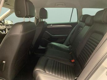 Volkswagen Passat 1.4 TSI 13kWh GTE Advance Plug-in DSG (218 ps) - HEATED SEATS