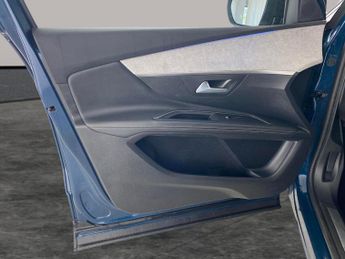 Peugeot 3008 1.6 13.2kWh GT Plug-in e-EAT (225 ps) - BLIND SPOT ASSIST - LANE