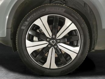 Volvo C40 Recharge 69kWh Plus (231 ps) - LED - NAV - HEATED STEERING