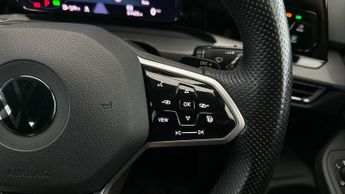 Volkswagen Golf 2.0 TDI GTD DSG (200 ps) - ADAPT CRUISE - NAV - KEYLESS ENTRY