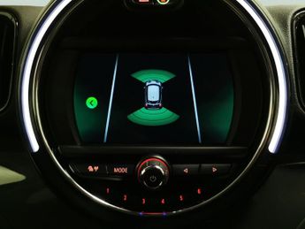Mini Countryman 1.5 Cooper (136 ps) - CLIMATE CONTROL