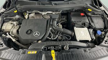 Mercedes-Benz GLA 1.3 GLA180 AMG Line (Premium Plus) 7G-DCT (136 ps) - ACTIVE LANE