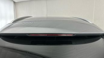 Mercedes-Benz GLA 1.3 GLA180 AMG Line (Premium Plus) 7G-DCT (136 ps) - ACTIVE LANE