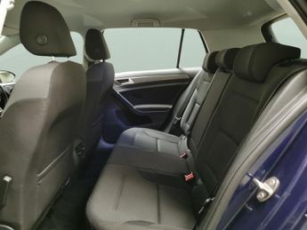 Volkswagen E-golf 35.8kWh e-Golf (136 ps) - CLIMATE CONTROL - DAB - USB AUDIO