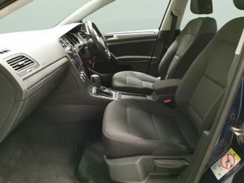 Volkswagen E-golf 35.8kWh e-Golf (136 ps) - CLIMATE CONTROL - DAB - USB AUDIO