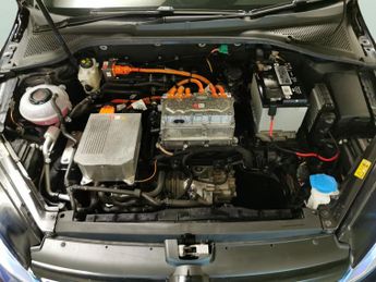 Volkswagen E-golf 35.8kWh e-Golf (136 ps) - CLIMATE CONTROL - DAB - USB AUDIO