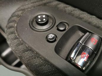 Mini Countryman 1.5 Cooper (136 ps) - CLIMATE CONTROL