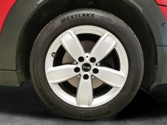 Mini Countryman 1.5 Cooper (136 ps) - CLIMATE CONTROL