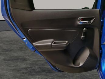 Suzuki Swift 1.2 Dualjet MHEV SZ-T CVT (83 ps) - BLUETOOTH - SPEED LIMIT RECO