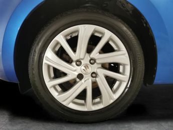 Suzuki Swift 1.2 Dualjet MHEV SZ-T CVT (83 ps) - BLUETOOTH - SPEED LIMIT RECO