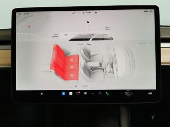 Tesla Model Y (Dual Motor) Long Range 4WDE (384 bhp) - HEATED STEERING