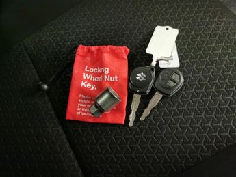 Suzuki Swift 1.2 Dualjet MHEV SZ-T CVT (83 ps) - BLUETOOTH - SPEED LIMIT RECO