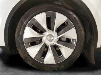 Tesla Model Y (Dual Motor) Long Range 4WDE (384 bhp) - HEATED STEERING