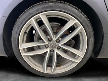 Audi A6 Saloon 2.0 TDI Black Edition S Tronic quattro (190 ps) - BLACK STYLING 