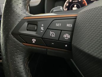 Cupra Formentor 1.5 TSI V1 DSG (150 ps) - KEYLESS ENTRY - LED - NAV