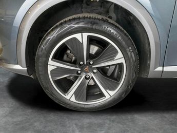 Cupra Formentor 1.5 TSI V1 DSG (150 ps) - KEYLESS ENTRY - LED - NAV
