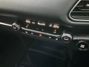 Mazda CX-30 2.0 e-SKYACTIV G MHEV Sport Lux (122 ps) - NAV - HEATED SEATS