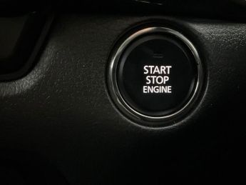 Mazda CX-30 2.0 e-SKYACTIV G MHEV Sport Lux (122 ps) - NAV - HEATED SEATS