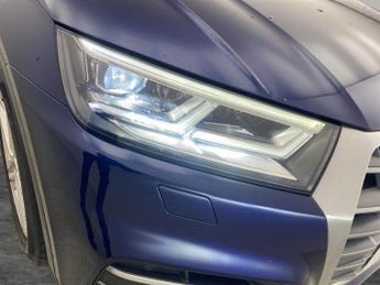 Audi Q5 2.0 TDI 40 S line S Tronic quattro (190 ps) - SPORTS SEATS - DAB