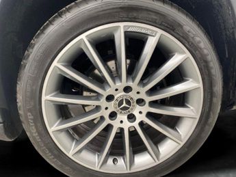 Mercedes-Benz GLA 1.6 GLA180 AMG Line Edition 7G-DCT (122 ps) - KEYLESS-GO - BLUET