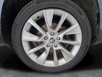Skoda Karoq 1.6 TDI SE L DSG (115 ps) - REVERSE CAM - SMARTLINK - NAV