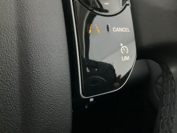 Land Rover Range Rover Evoque 2.0 D150 S 4WD (150 ps) - LED - REVERSE CAM - NAV