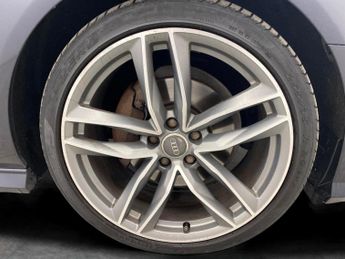 Audi A6 Saloon 2.0 TDI Black Edition S Tronic quattro (190 ps) - BLACK STYLING 