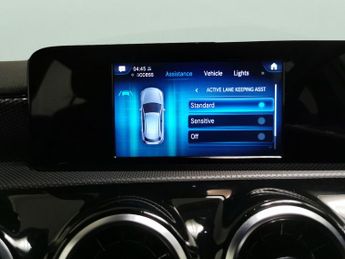 Mercedes-Benz A Class 1.5 A180d Sport 7G-DCT (116 ps) - ACTIVE LANE KEEPING ASSIST - C