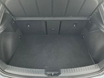 Cupra Leon 1.4 eHybrid 12.8kWh VZ2 Design Edition Plug-in DSG (245 ps) - KE