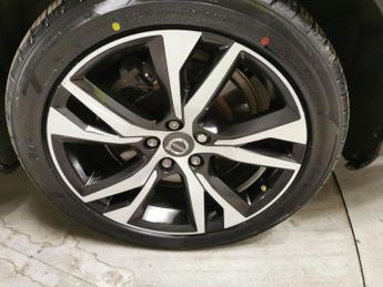 Volvo V60 2.0h T6 Recharge 11.6kWh R-Design Plug-in AWD (340 ps) - AUTO PA