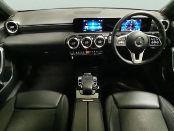 Mercedes-Benz A Class 1.5 A180d Sport 7G-DCT (116 ps) - ACTIVE LANE KEEPING ASSIST - C