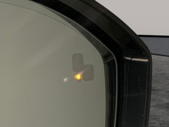 Land Rover Range Rover Velar 2.0 D180 R-Dynamic HSE 4WD (180 ps) - MERIDIAN AUDIO - REVERSE C