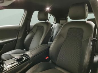 Mercedes-Benz A Class 1.5 A180d Sport 7G-DCT (116 ps) - ACTIVE LANE KEEPING ASSIST - C