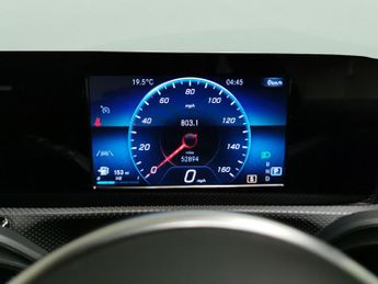 Mercedes-Benz A Class 1.5 A180d Sport 7G-DCT (116 ps) - ACTIVE LANE KEEPING ASSIST - C