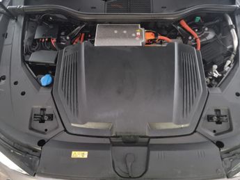 Audi e-tron 50 Technik quattro 71.2kWh (11kW Charger) (313 ps) - ADJUSTABLE 